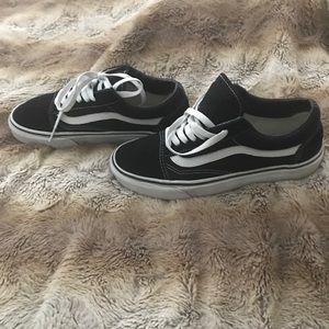 Vans old skool size 7m 8.5 women’s